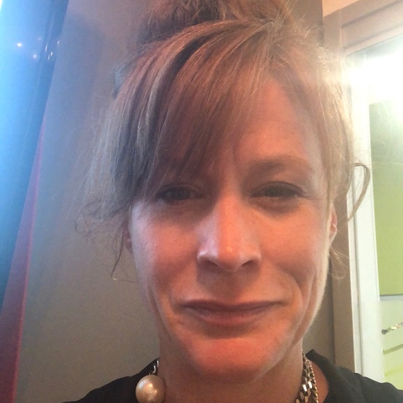 Meet your Posher, Jessica - Picture 1 of 1